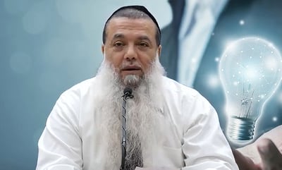 הפתרון לכל הצרות: שיעורו של הרב יגאל כהן • צפו