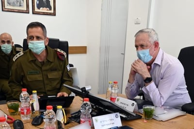 גנץ וכוכבי, בשבוע שעבר