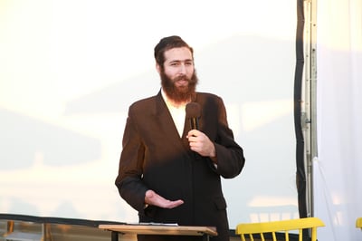 כותב השורות
