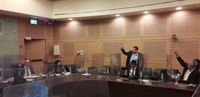 אושר: סגר? רק אחרי התייעצות עם ראש עיר