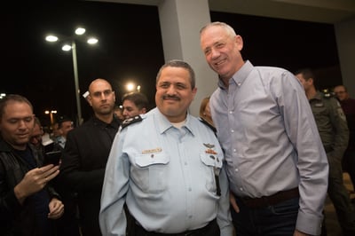 גנץ ואלשיך. ארכיון