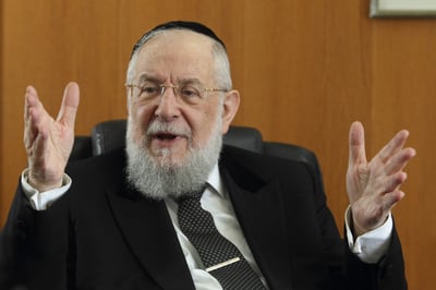 הרב לאו חשף את השיחה ממזכירות הרבי מליובאוויטש