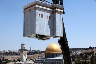 סגרו בתי כנסיות? תתפללו לבית מקדש / טור