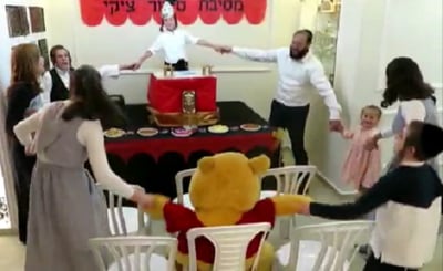 'מסיבת הסידור' לילד שנדבק בקורונה • צפו