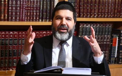 הלכה יומית: שכח לברך ולא המשיך לאכול, יכול לברך?