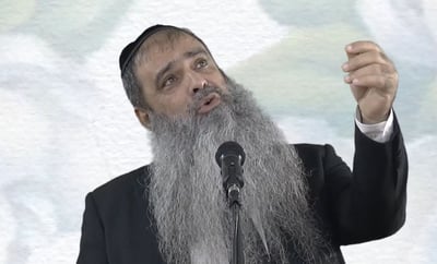 הרב רפאל זר בפינה לפרשת ואתחנן • צפו