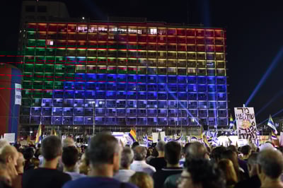 בניין עיריית ת"א מואר בדגל הדרוזי, ארכיון