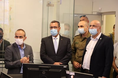 ליאון, בסיור בערים החרדיות