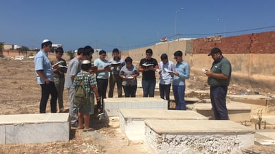 הילדים על הקבר
