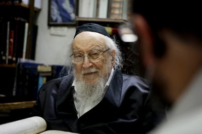 חשש לזיהום בגופו של הגאון רבי יצחק שיינר