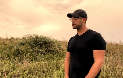 אריה קונסטלר בסינגל קליפ חדש: לבד איתך בשדה