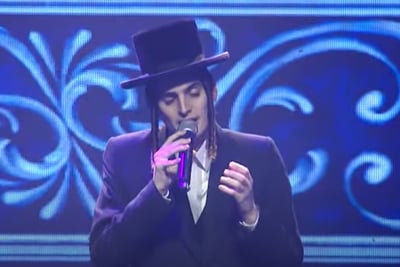 מוטי שטיינמץ מרגש עם ביצוע  ל"לב טהור"