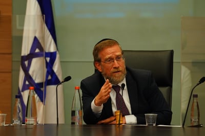 פינדרוס קורא לפתוח את הישיבות והת"תים