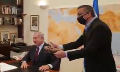 באמצע הקבינט: עוגת יום הולדת לנתניהו