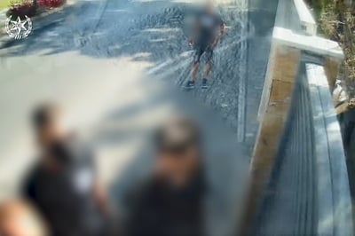 פשטו על הבית לגבות חוב; הילדים התחבאו
