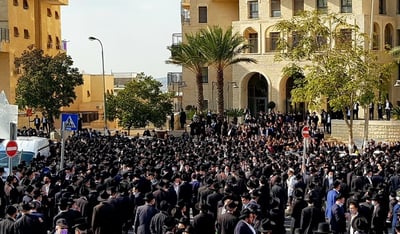 הלוויה, ברחובות ירושלים