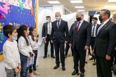 נתניהו בחזרה לבתי ספר