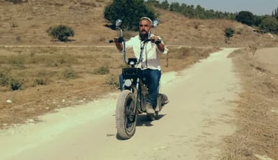 נפתלי ארנפלד בסינגל רגאי חדש: מעיין חיים