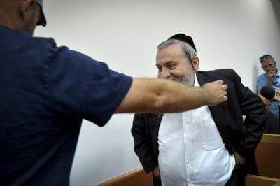 שמעון שר בבית המשפט