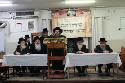הרבי מווערצקי מסר שיחת חיזוק לבחורי ויז'ניץ