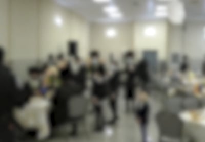 שוטרים בחתונה: "מי שיוצא - תעודת זהות"