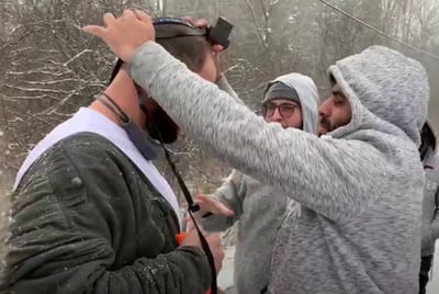 בשלג: הבחורים הניחו תפילין ופתחו בריקוד