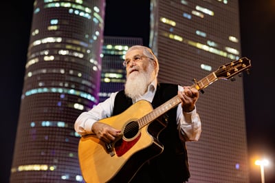 אהרון סיטבון בסינגל חדש: "אין לי מילים"
