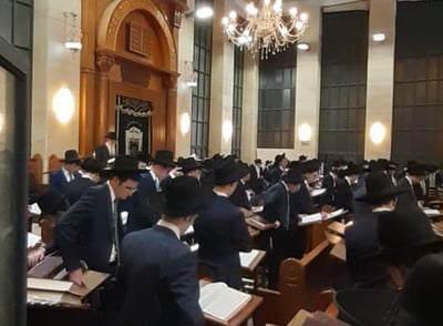 קריאת המגילה ב'אור ישראל' • צפו בתיעוד
