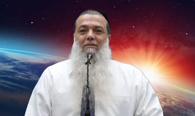 יש בורא לעולם • שיעורו של הרב יגאל כהן; צפו
