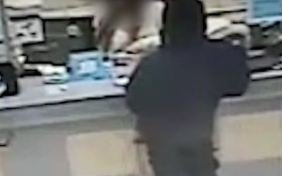 "זה שוד, אני לא צוחק"; תיעוד דרמטי מהבנק