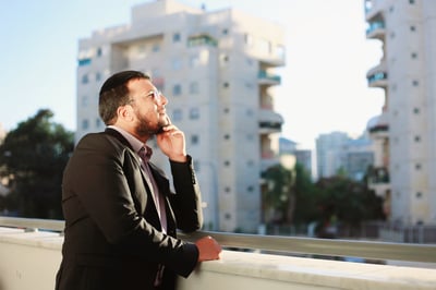 ישראל ג'רופי בסינגל חדש: "תענה לי"