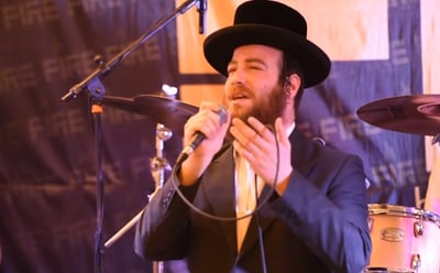 אברימי לונגר במחרוזת לייב: "תפילות ודמעות"