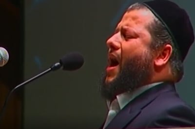 "שפוך חמתך אל הגויים": הלפגוט מפליא בקולו
