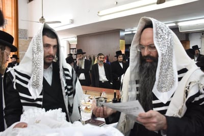 תיעוד: שמחת הברית לנין האדמו"ר מספינקא
