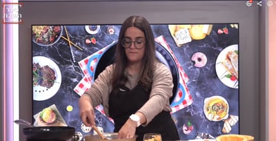 כדורי מלון יפהפיים ברוטב חמצמץ-מתקתק
