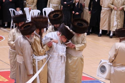 הרבי מתוא"י בריקוד ה'מצווה טאנץ'
