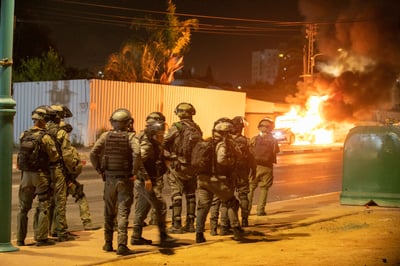 כוחות משמר הגבול פועלים בלוד, בזמן הפרעות