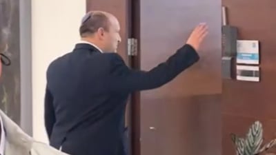 בנט נכנס ללשכת ראש הממשלה, היום