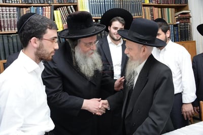עולם התורה הליטאי מתגייס לימין ראש הישיבה החסידי