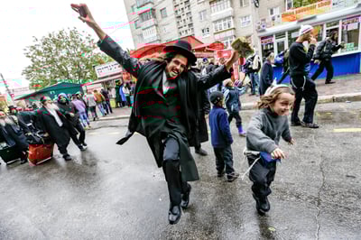 אומן ראש השנה, ארכיון