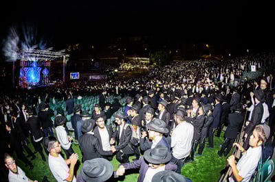 מהאירוע בבריכת הסולטן