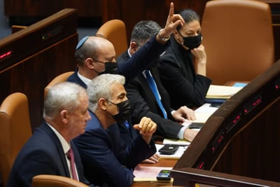 לילה לבן בכנסת. רה"מ בנט מצביע