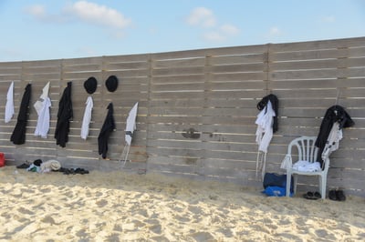 שקד קוראת לפתוח חופים נפרדים נוספים