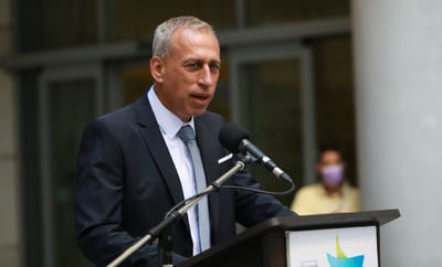 פרופ' נחמן אש