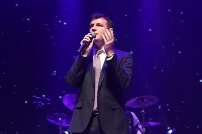 יונתן שינפלד שר משירי ר' שלמה יהודה רכניץ: אולי יחוס