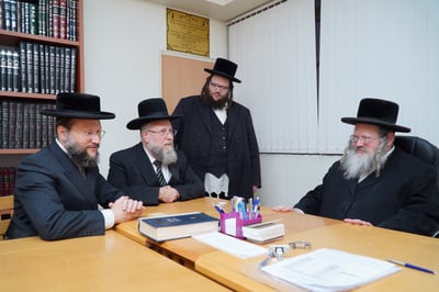הנחיות הלכתיות רפואיות לקראת הצום • קו פתוח 24 שעות עד יוה"כ