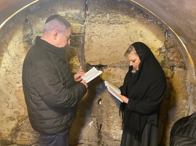 נתניהו ורעייתו בכותל בשנה שעברה. אילוסטרציה