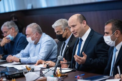נפתלי בנט: "האלימות בחברה הערבית הגיעה לקו האדום"