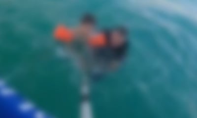 שוטר קפץ למים וחילץ את הילד המיוחד; צפו
