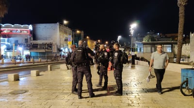 שער שכם, הערב